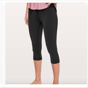 Lululemon wunder under crop sz 4